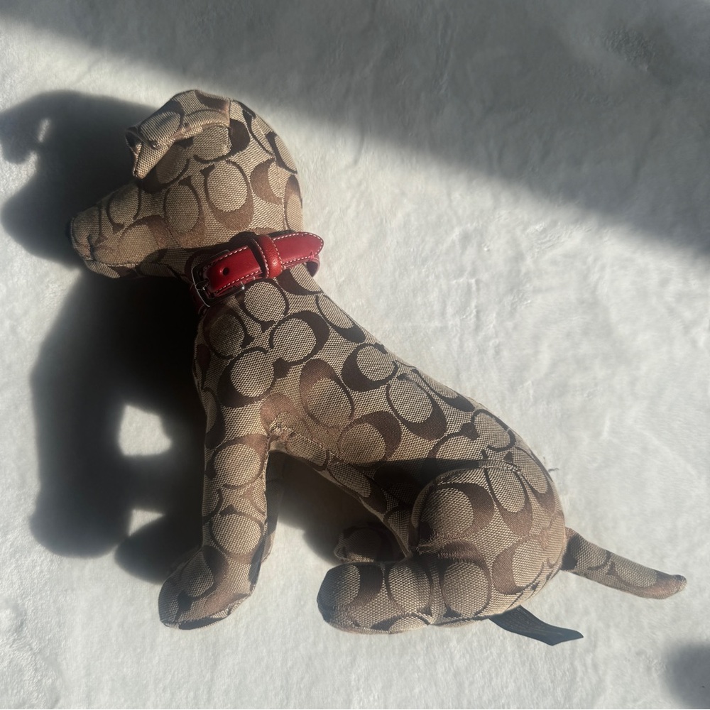 Rare Vintage Coach Signature Canvas Dog Figurine in Tan with Red Collar - Picture 6 of 6